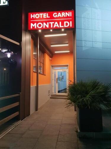 Hotel Garni Montaldi Muralto ภายนอก รูปภาพ