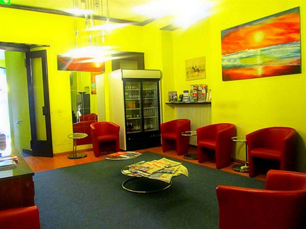 Hotel Garni Montaldi Muralto ภายนอก รูปภาพ