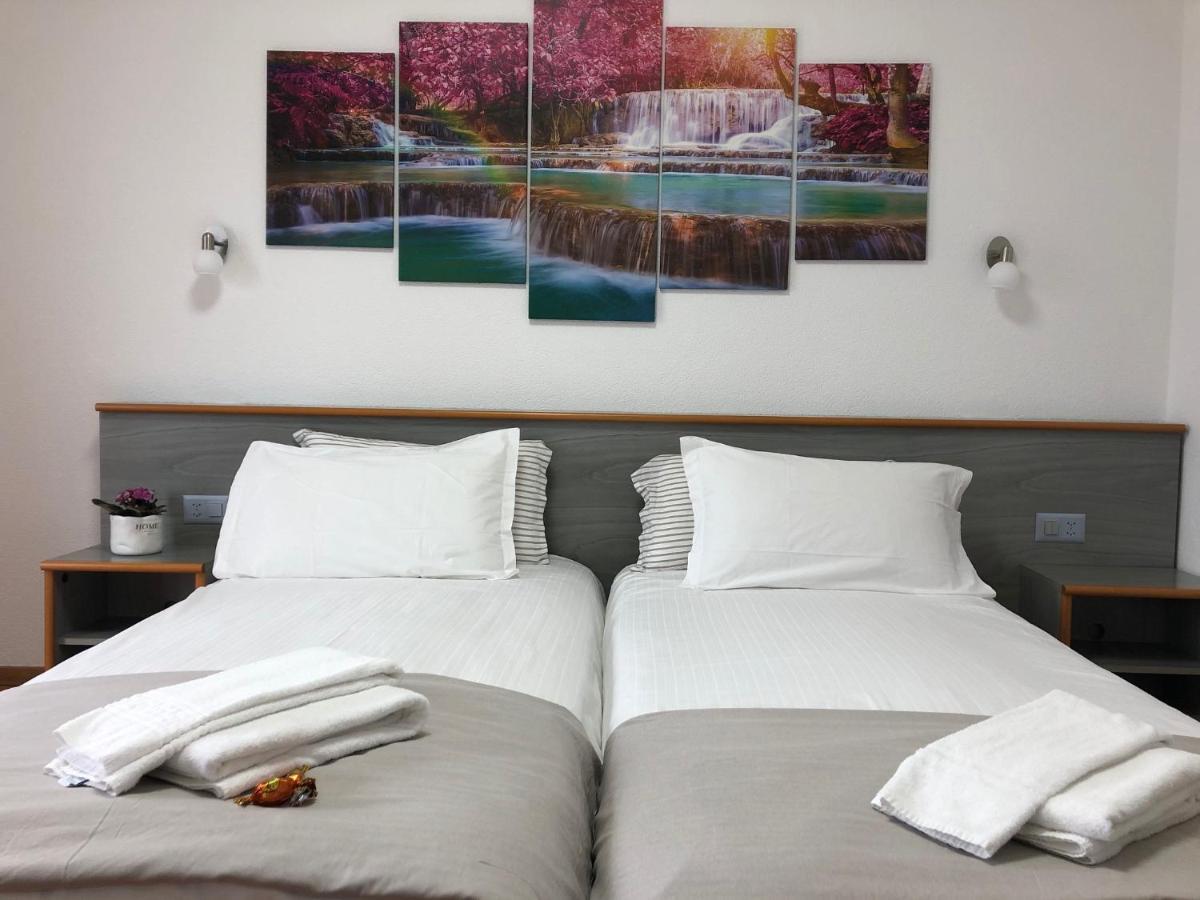 Hotel Garni Montaldi Muralto ภายนอก รูปภาพ
